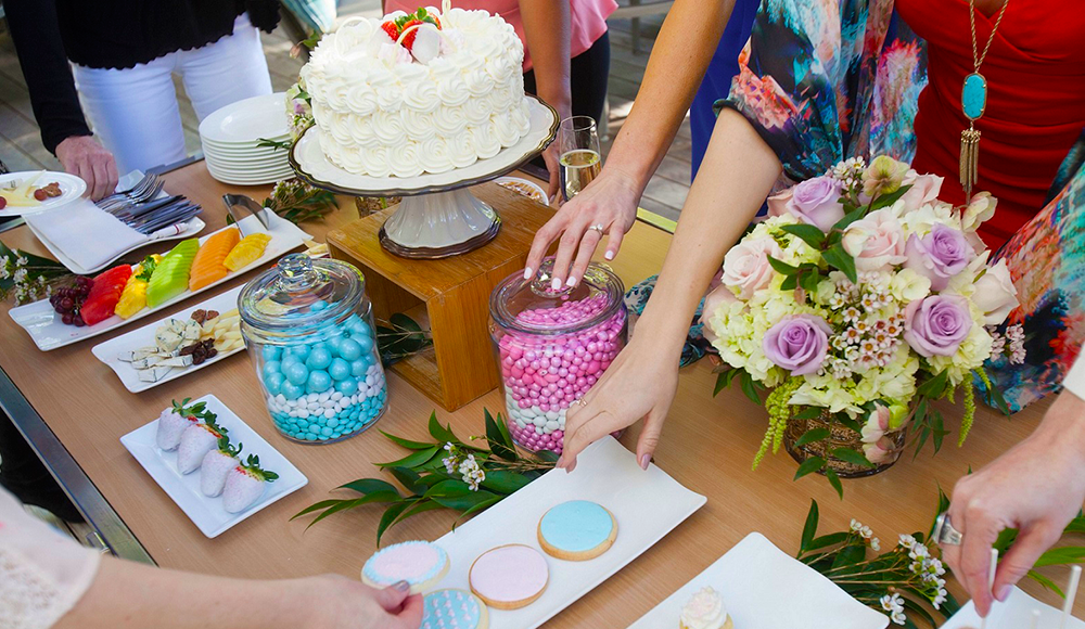 Fashion-Island-Hotel-Easter-Brunch-photo-courtesy-Marguarite-Clark-Public-Relations