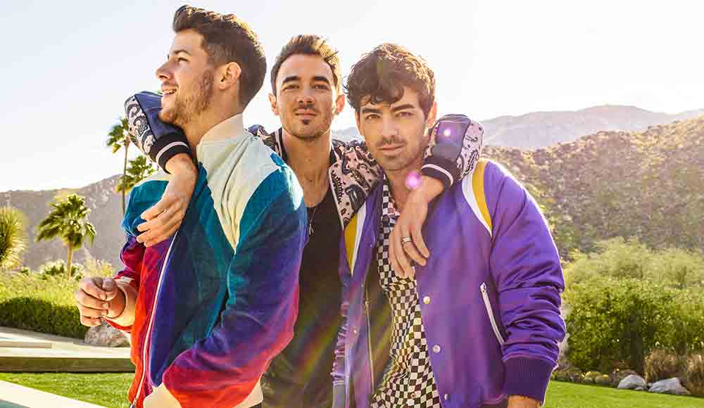 Jonas-Brothers-photo-by-Peggy-Sirota