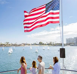 Fourth-of-July-Hornblower-photo-courtesy-Hornblower-Cruises-&-Events