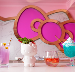 Hello-Kitty-Grand-Cafe-photo-by-Jakob-Layman