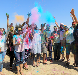 Holi-by-the-Sea-photo-by-Percy-Presswalla