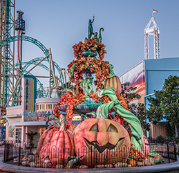 Knott's-Scary-Farm-Pumpkin-Fountain-photo-courtesy-Knott's-Berry-Farm