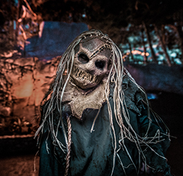 Knott's-Scary-Farm-Scarecrow-photo-courtesy-Knott's-Berry-Farm