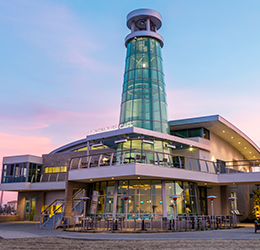 Lighthouse-Bayview-Café-photo-by-Bob-Hodson