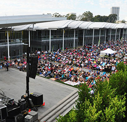 Newport-Beach-Concerts-on-the-Green-photo-by-Newport-Beach-Indy