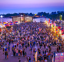 OC-Night-Market-photo-by-John-Truong