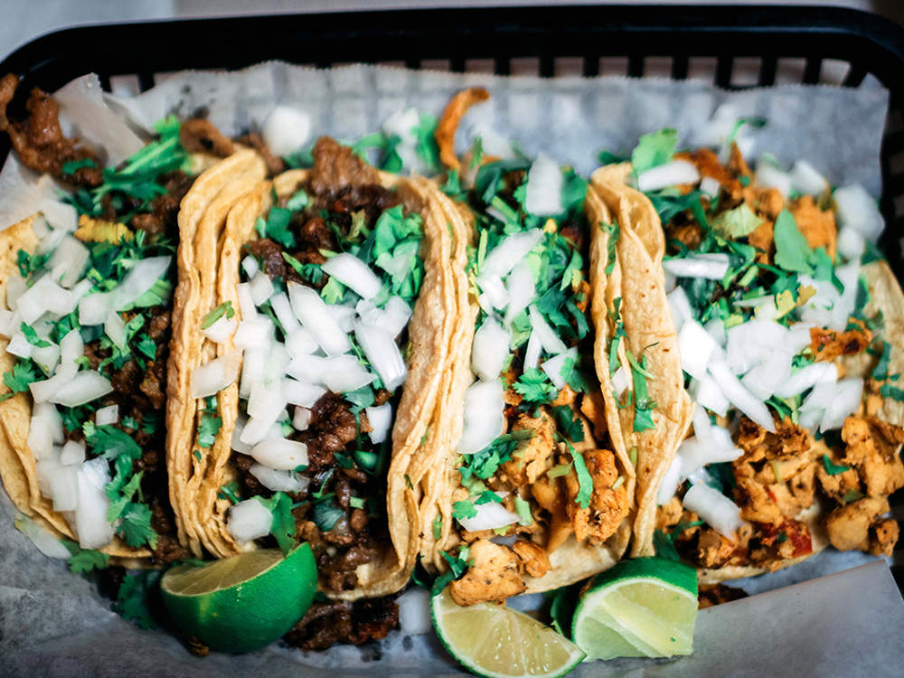 los-angeles-taco-trucks-looking-for-your-next-favorite-fix