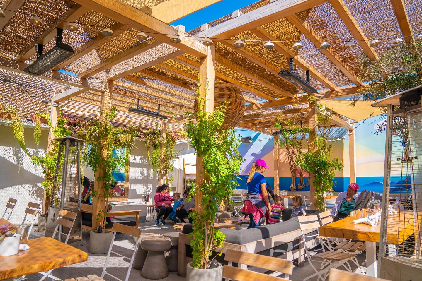 Outdoor Dining Spots in Los Angeles | SoCal Pulse