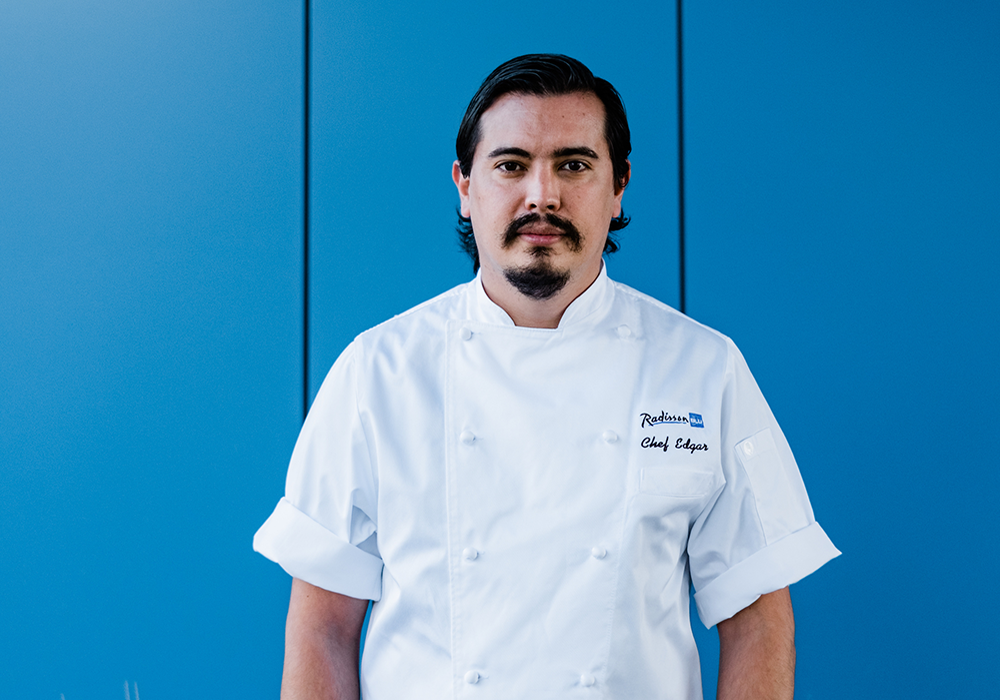 Blu Skybar executive chef Edgar Beas photo courtesy Radisson Blu