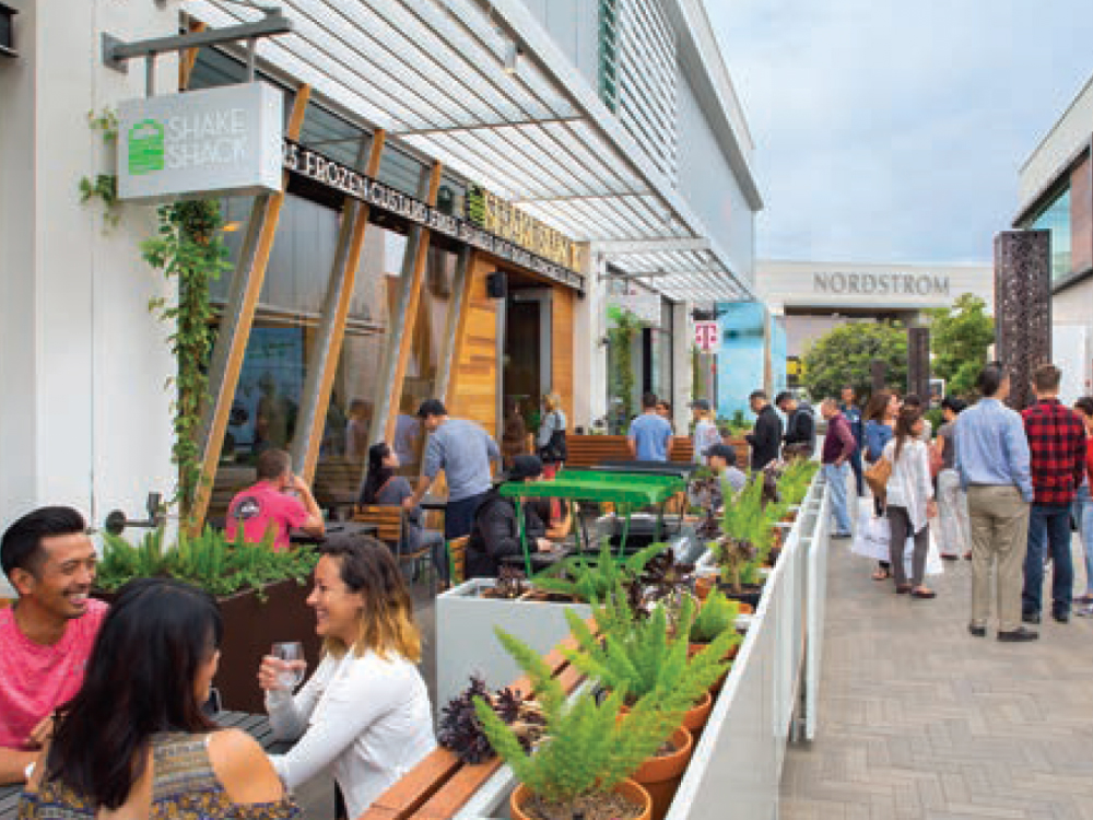 retailers, restaurants, and outdoor lounges