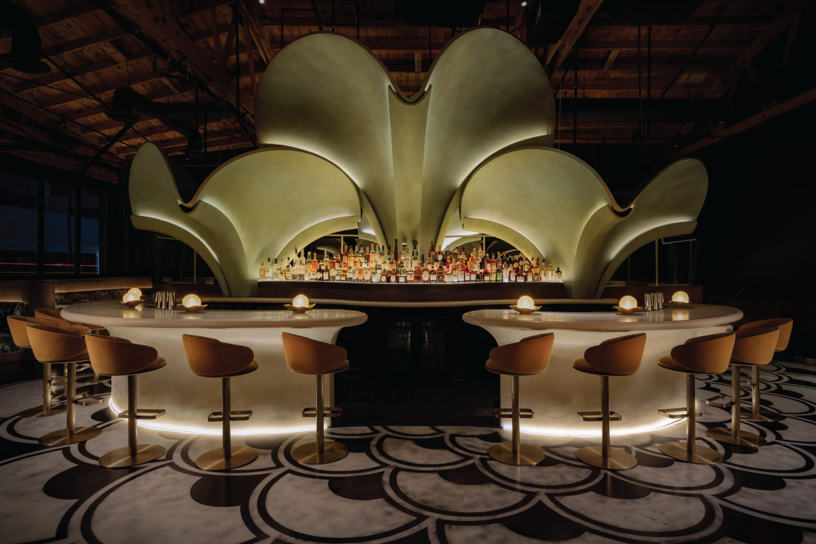 LA restaurant unusual interior